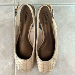 Trotters sling back wedges